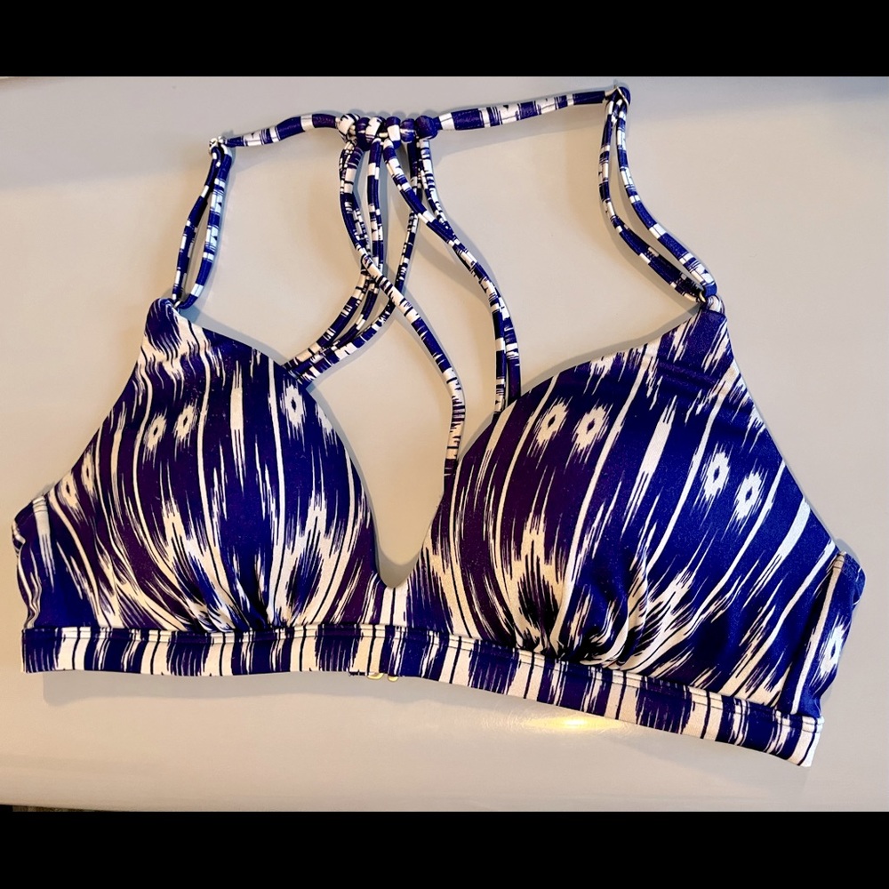 Athleta Women’s Aqualuxe bikini top - Small